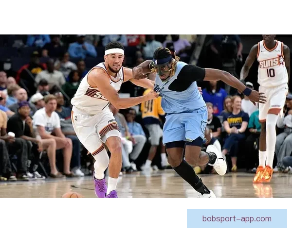 布克36分力助太阳力克灰熊 杰伦格林21分吉莱斯皮两双闪耀赛场